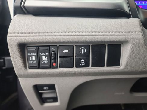 Used 2024 Honda Odyssey EX-L image 25