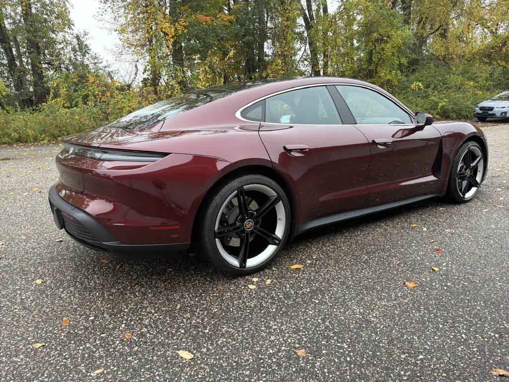 Used 2021 Porsche Taycan 4S w/ Premium Package AWD/4WD image 15