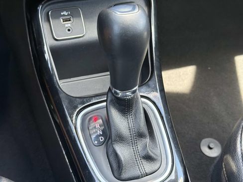 Used 2021 Jeep Compass Latitude FWD image 19