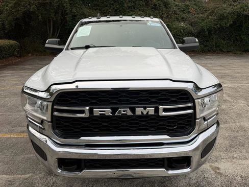 Used 2019 RAM 3500 Tradesman image 17
