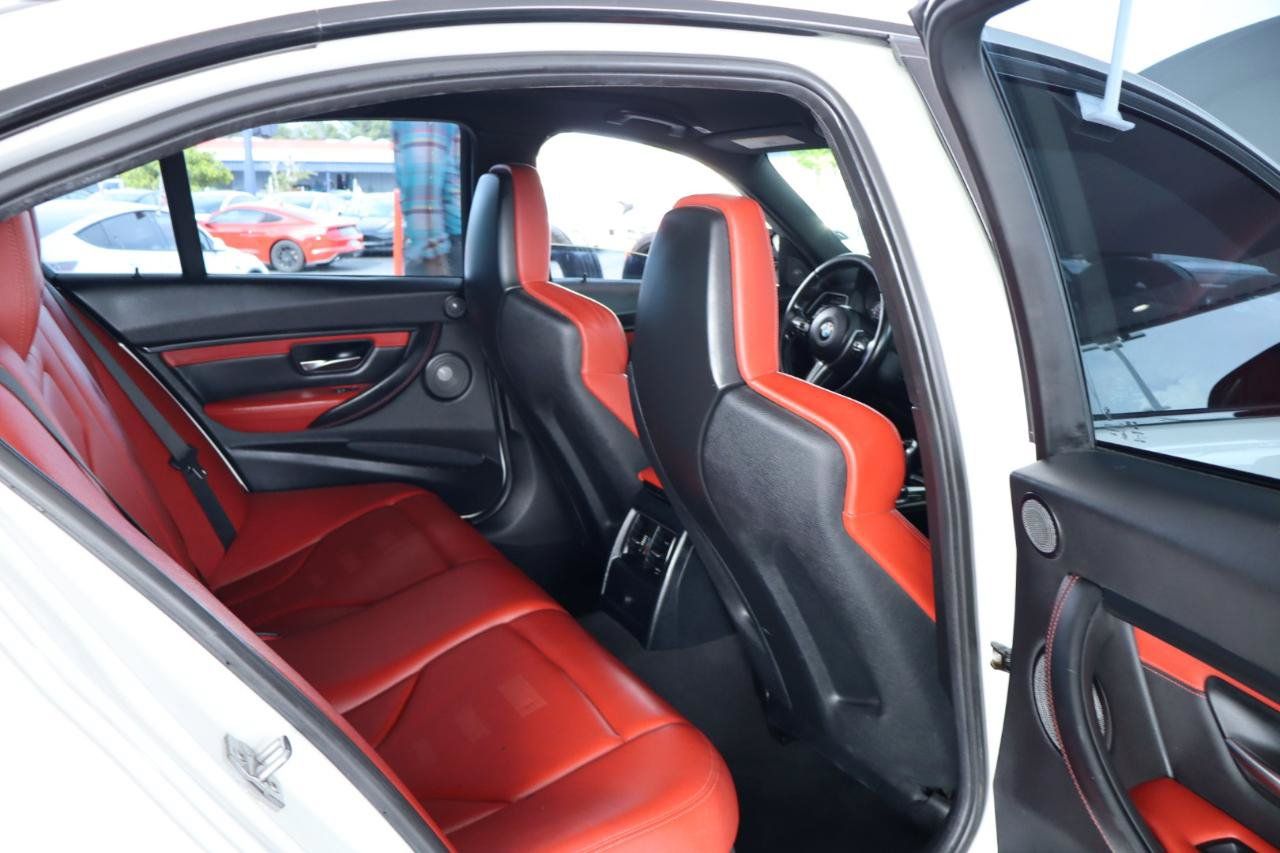 Used 2018 BMW M3 RWD image 33