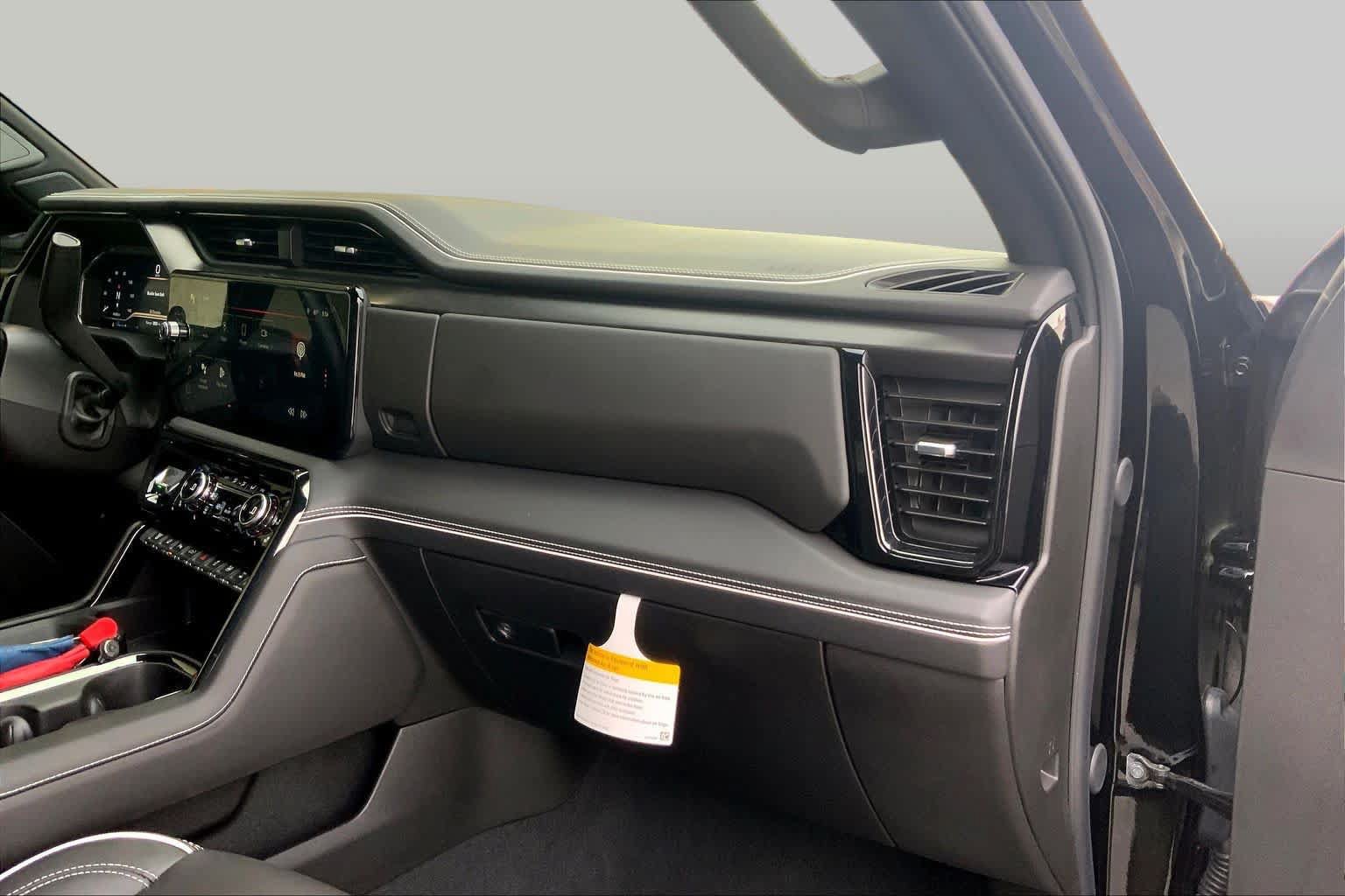 Used 2025 GMC Sierra 2500 AT4X AWD/4WD image 19