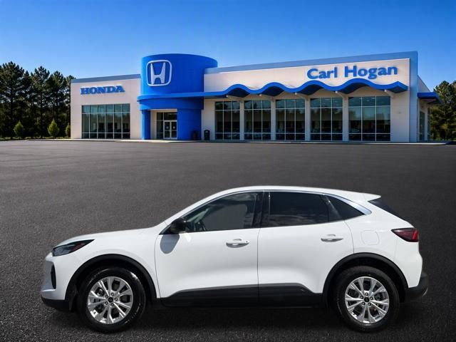 Used 2023 Ford Escape Active w/ Cold Weather Package FWD image 8
