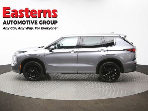 Used 2022 Mitsubishi Outlander SEL image 63