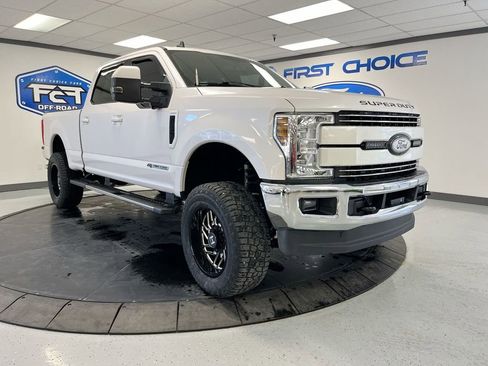 Used 2019 Ford F350 Lariat w/ Lariat Value Package image 2