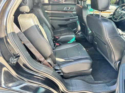 Used 2016 Ford Explorer Platinum AWD/4WD image 16
