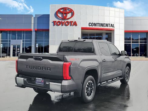 Used 2022 Toyota Tundra SR5 w/ TRD Off-Road Package image 5