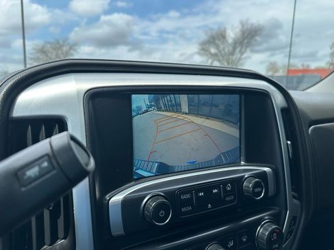 Used 2017 GMC Sierra 1500 SLT w/ SLT Premium Package image 12