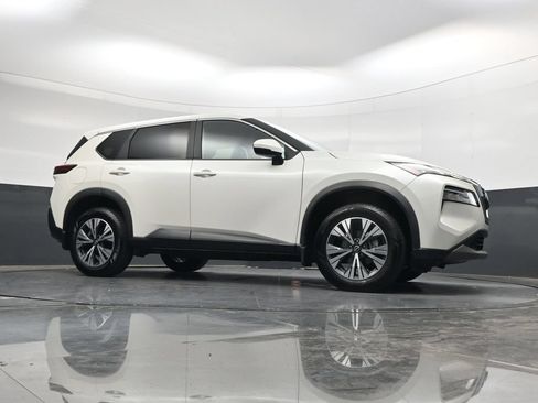 Used 2023 Nissan Rogue SV FWD image 42