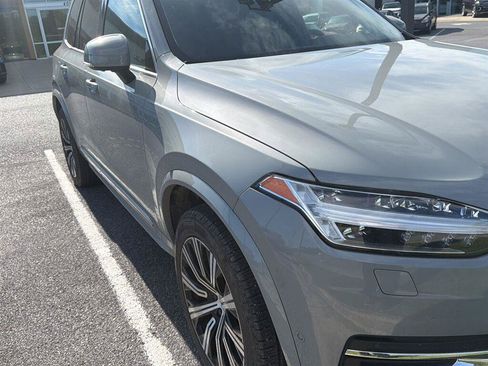 Used 2024 Volvo XC90 B5 Plus AWD/4WD image 2