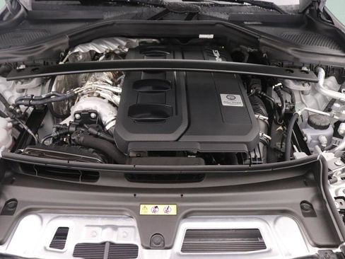 New 2026 Mercedes-Benz GLC 43 AMG 4MATIC image 9