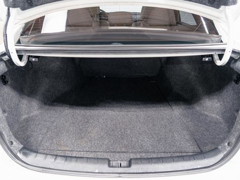 Used 2017 Honda Accord EX-L image 10