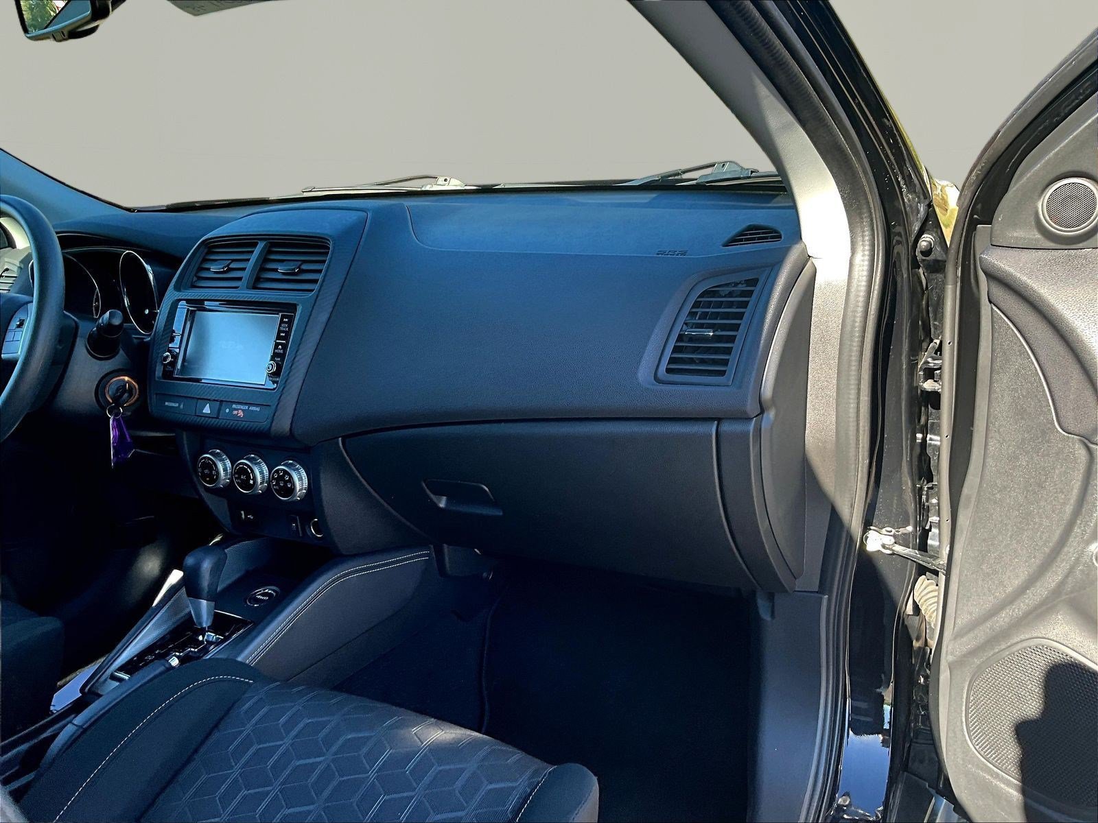 Used 2024 Mitsubishi Outlander Sport ES AWD/4WD image 26