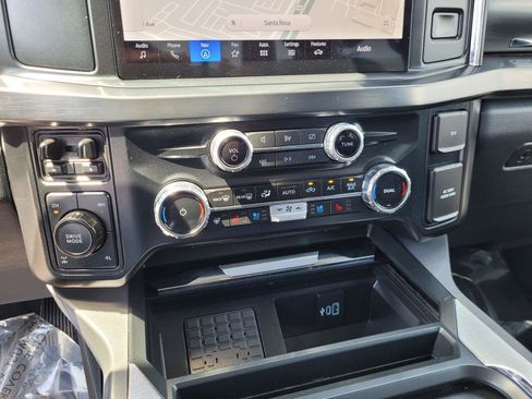Used 2024 Ford F250 Lariat AWD/4WD image 28