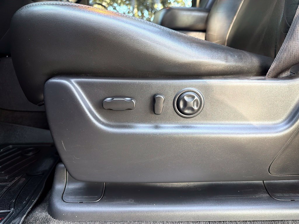 Used 2013 GMC Yukon Denali AWD/4WD image 22