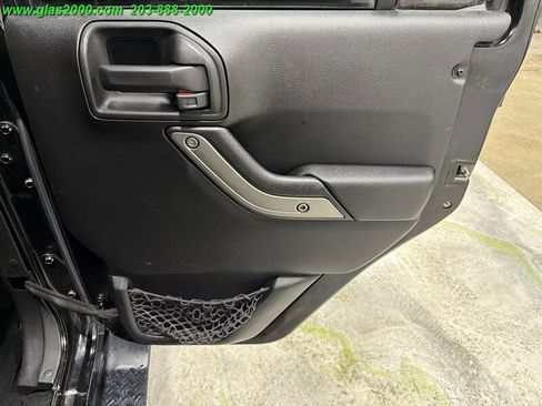 Used 2015 Jeep Wrangler Unlimited Sport w/ Quick Order Package 24S AWD/4WD image 27