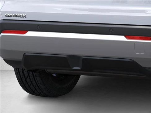 New 2025 Chevrolet Equinox LT w/ Safety and Technology Package image 14