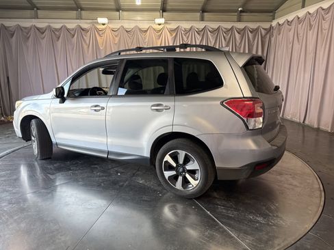 Used 2017 Subaru Forester 2.5i Premium image 7