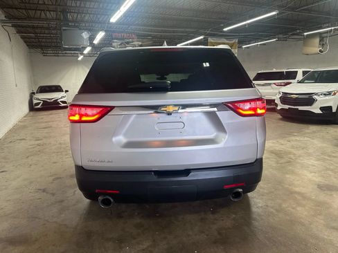 Used 2020 Chevrolet Traverse LS FWD image 4