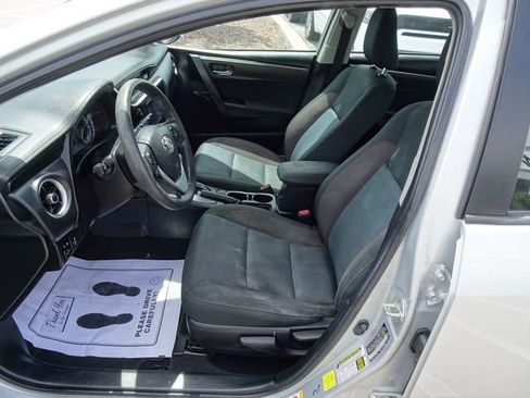 Used 2019 Toyota Corolla LE FWD image 10