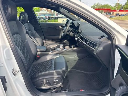 Used 2022 Audi S4 Premium Plus AWD/4WD image 9