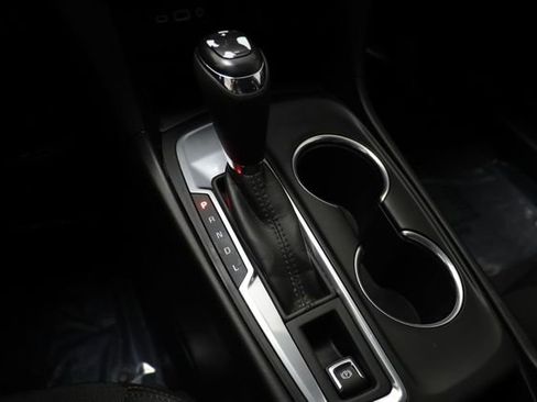 Used 2020 Chevrolet Equinox LT image 11