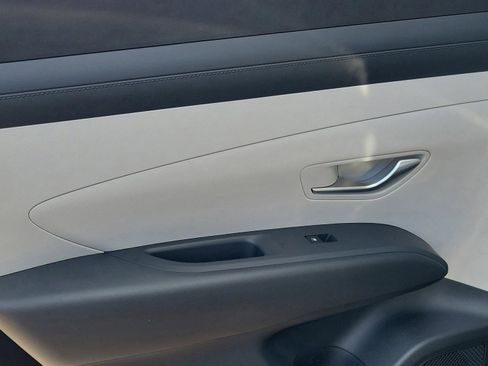 New 2026 Hyundai Tucson SE image 10
