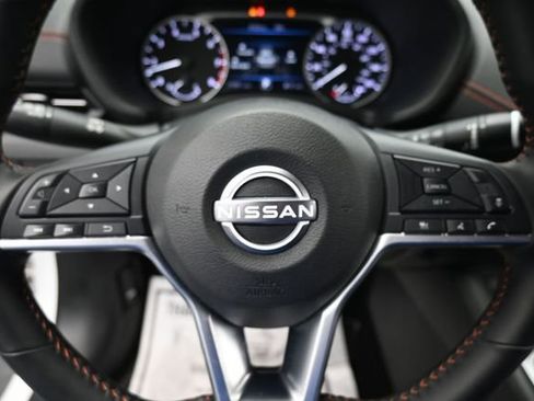 Used 2025 Nissan Sentra SR FWD image 15