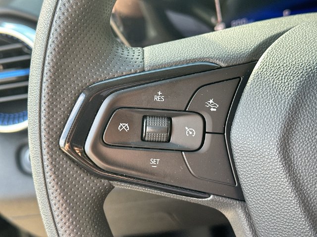 Used 2024 Chevrolet Trax LT FWD image 50