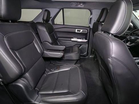 Used 2023 Ford Explorer XLT w/ Equipment Group 202A image 20