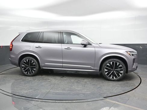 New 2026 Volvo XC90 B5 Plus w/ Protection Package image 3