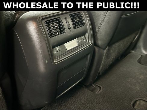 Used 2013 Nissan Pathfinder SV image 24