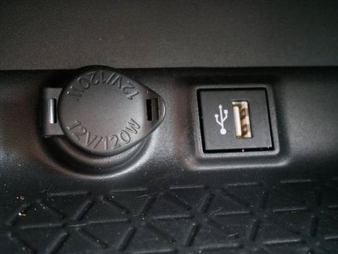Certified 2025 Toyota RAV4 XLE AWD/4WD image 21