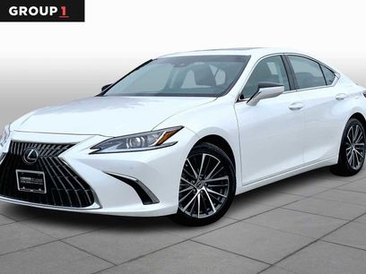 Certified 2025 Lexus ES 350 w/ Premium Package