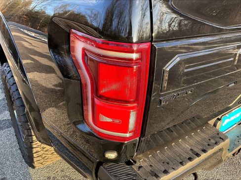 Used 2018 Ford F150 Raptor w/ Equipment Group 802A Luxury image 34