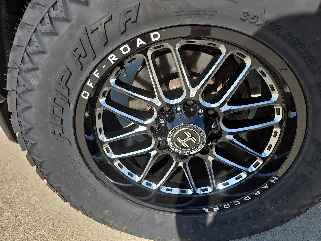 Used 2024 RAM 2500 Laramie AWD/4WD image 12