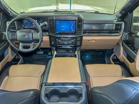 Used 2024 Ford F250 Lariat w/ Tremor Off-Road Package AWD/4WD image 32