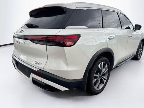 Used 2023 INFINITI QX60 Luxe w/ Cargo Package FWD image 4