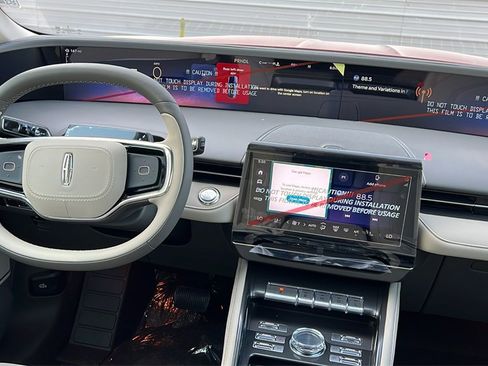 New 2025 Lincoln Nautilus Premier w/ Equipment Group 102A image 15