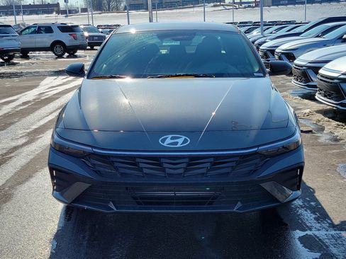 New 2026 Hyundai Elantra Sport FWD image 2
