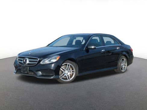 Used 2014 Mercedes-Benz E 550 4MATIC Sedan image 1