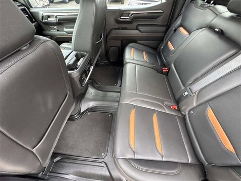 Used 2022 GMC Sierra 1500 AT4 w/ Technology Package image 19