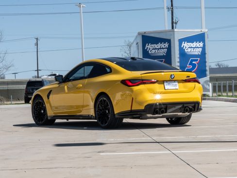 Used 2024 BMW M4 Competition w/ Executive Package RWD image 40