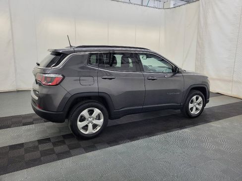 Used 2020 Jeep Compass Latitude w/ Popular Equipment Group AWD/4WD image 10