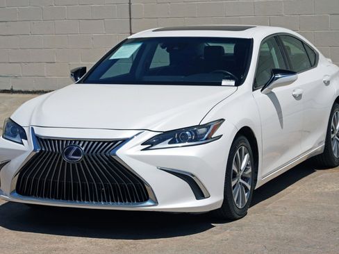 Used 2021 Lexus ES 300h w/ Accessory Package 2 image 44
