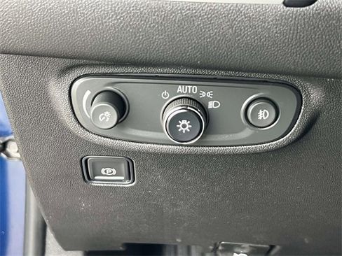 Certified 2022 GMC Terrain SLT w/ Elevation Edition image 21