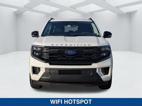 New 2026 Ford Expedition Max Active image 9