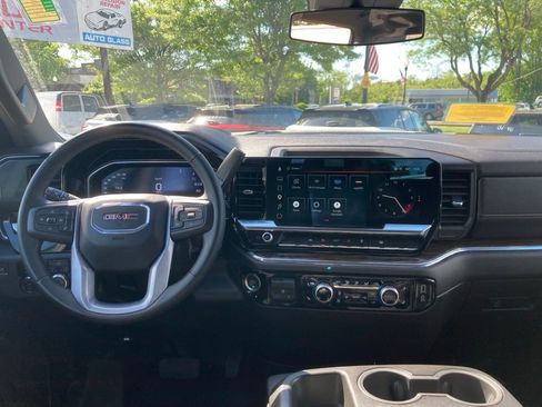 Used 2024 GMC Sierra 1500 SLE AWD/4WD image 5