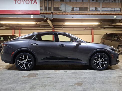 Used 2024 Toyota Crown Limited image 7