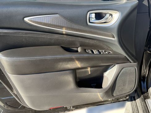 Used 2017 INFINITI QX60 image 13